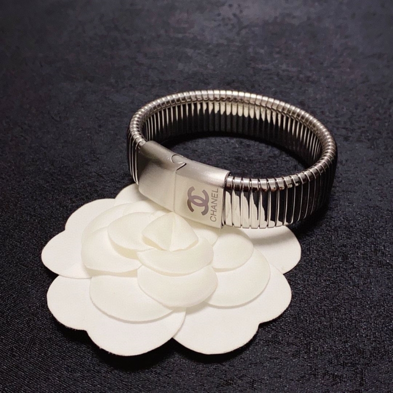 Ch**el bracelets